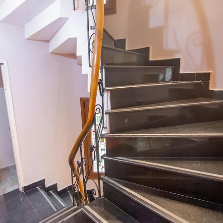 Besiktas 2 Bed & Sofa Bed Apartamento Istambul